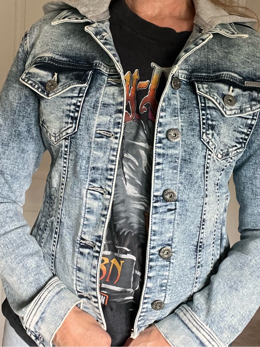 Jeaniologie Light Wash Denim Hooded Jacket 🩵💙